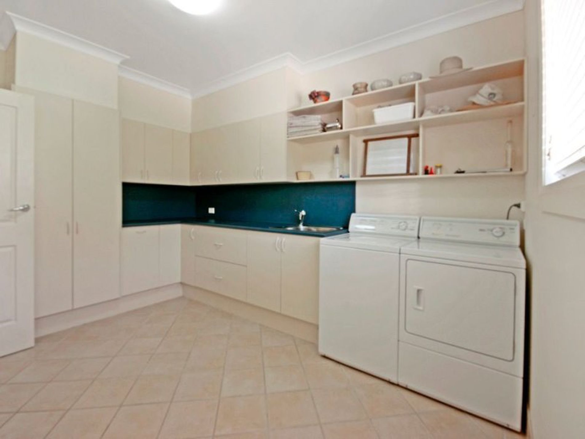 11 Seascape Close, Narrawallee