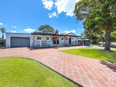 82 The Corso, Gorokan