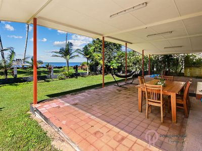 22 Feldt Street, Flying Fish Point