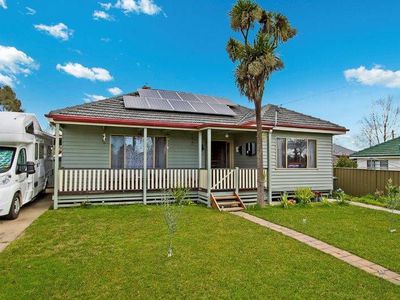 14 Poplar Street, Golden Square