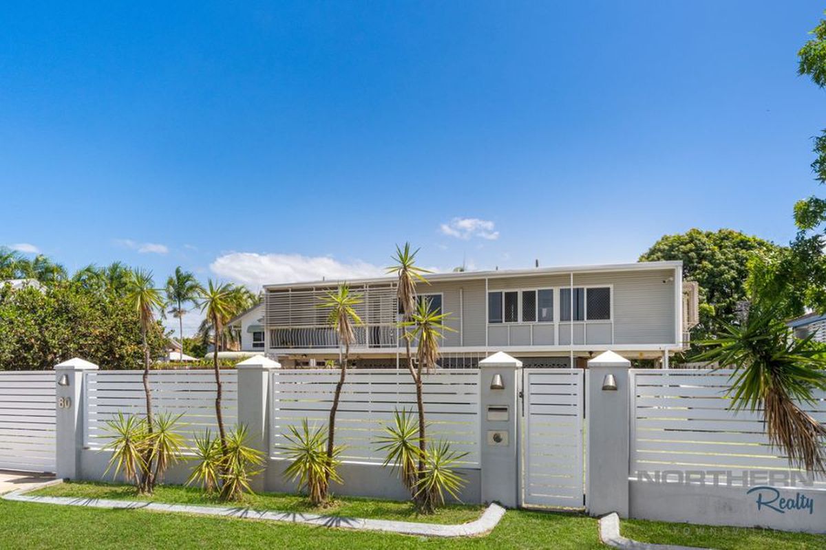 High Set Living on a Huge 1,006m2 Block