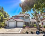 2 / 19 Santa Barbara Road, Hope Island
