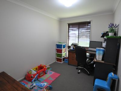 2 Sandra Place, Dubbo