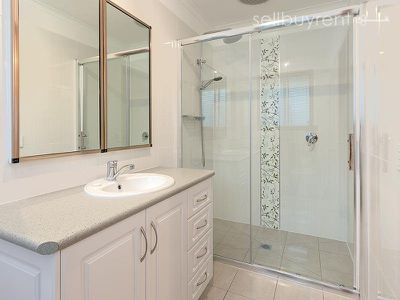 11 BEARD CRESCENT, Wodonga
