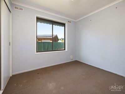 8 WIRILDA CLOSE, Wodonga