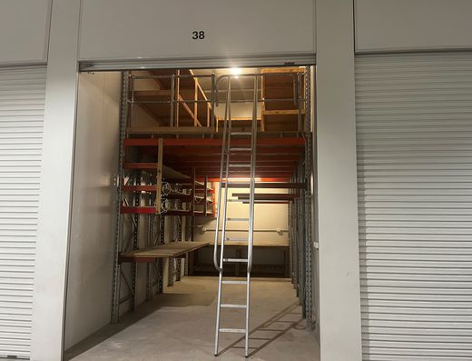 Functional Strata Storage Unit
