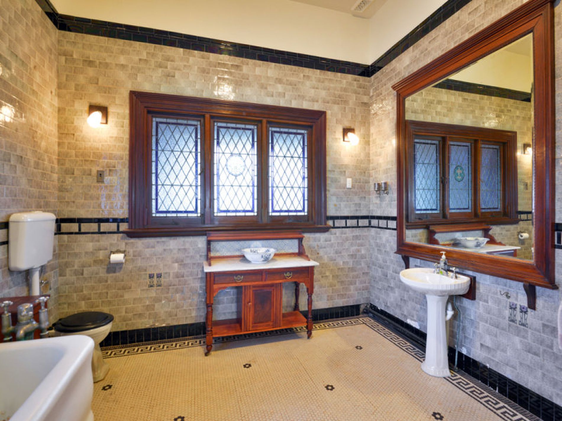 26-28 George Street, Kalgoorlie