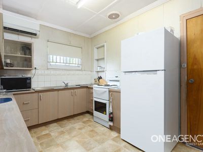 12 Willow St, Inala