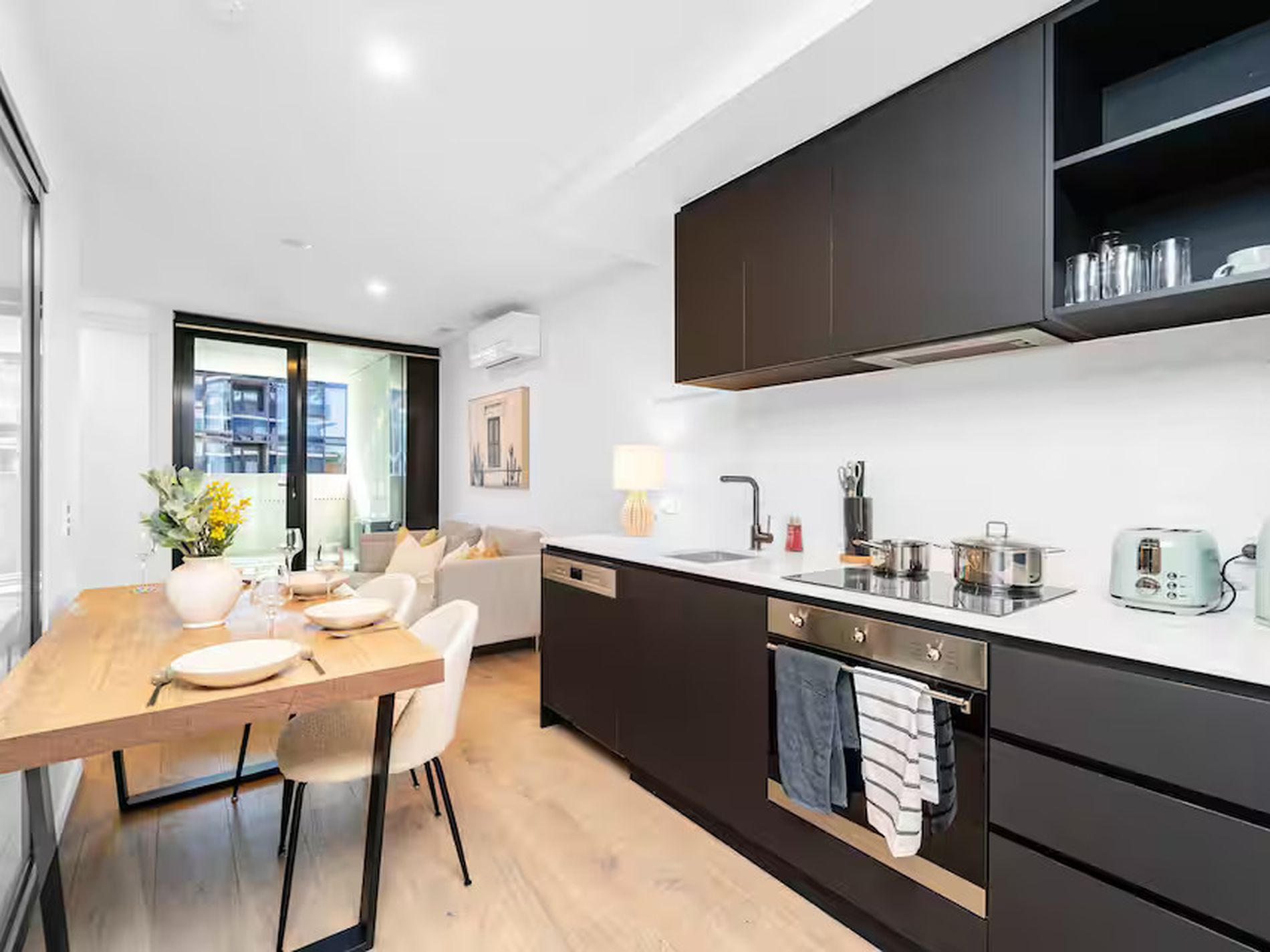 819 / 81 Cooyong Street, Reid