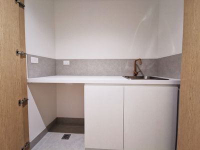 4107 / 464 Collins Street, Melbourne