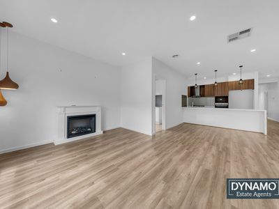 612 Grand Boulevard, Craigieburn