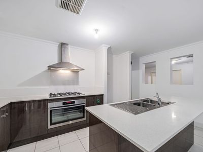 41 Pollen Turn, Banksia Grove