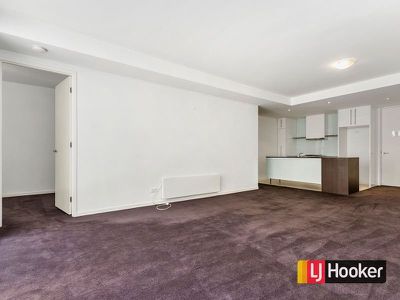 15 / 100 Queensberry Street, Carlton