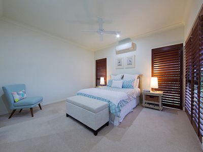6 Barrington Crescent, Wakerley