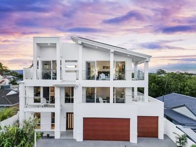 19 Summerland Ky, Broadbeach Waters