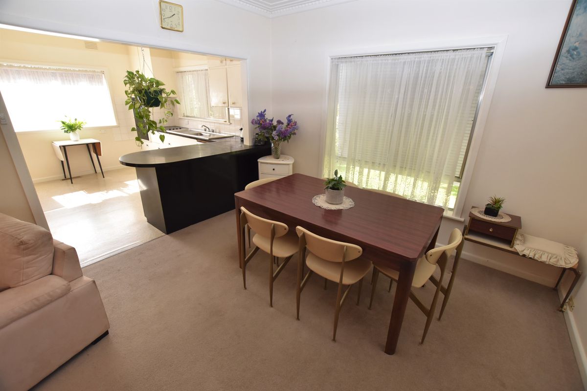 64 Lake Road, Kyabram