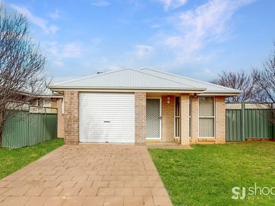 10B Lansdowne Drive, Dubbo