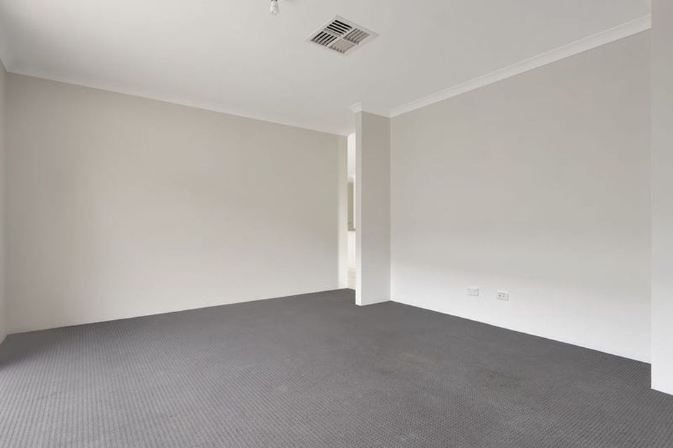 54 Claret Ash Boulevard , Baldivis
