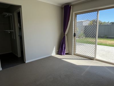 9 Cape Barron Drive, Lara