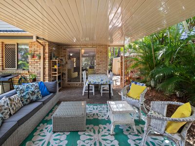 1 / 2 Denison Court, Capalaba