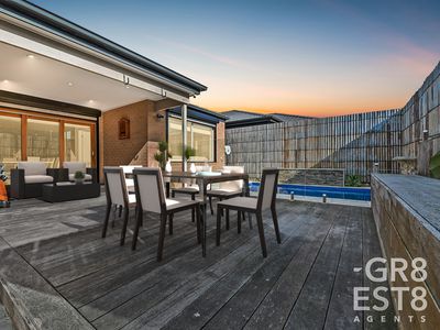 4 Harper Crescent, Cranbourne West