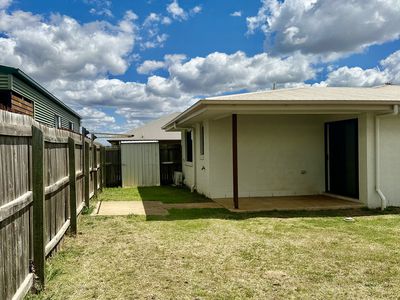 1 / 5 Corack Avenue, Cambooya