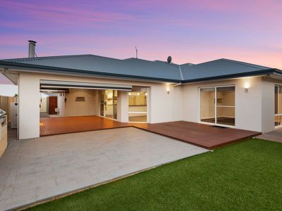 15 Pirring Way, Hannans