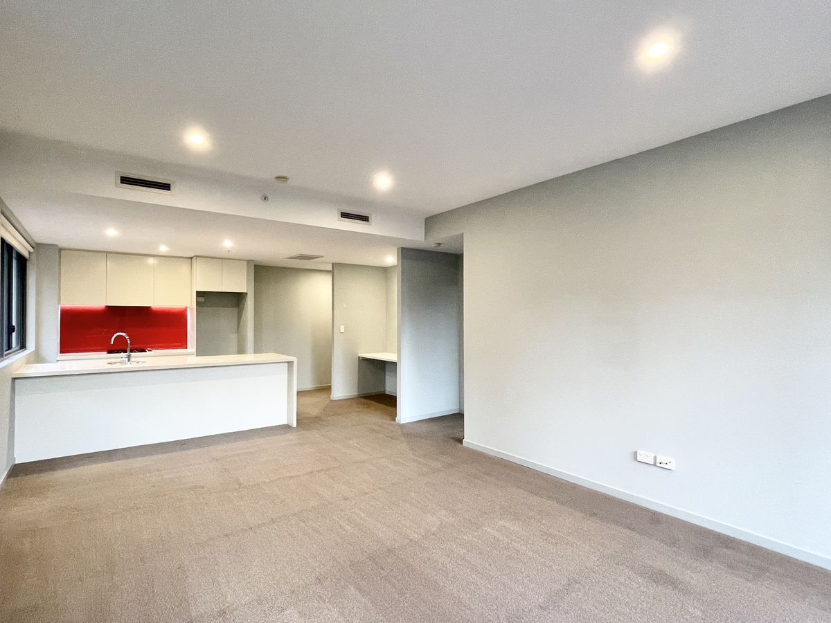 302 / 33 Devonshire Street, Chat...