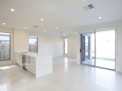 68 Hillcrest Street, Rochedale