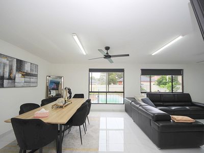 7 Wilcock Street, Carramar