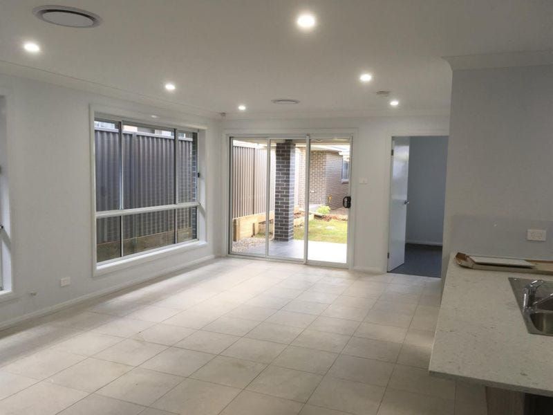 17 Cape York Street, Gregory Hills