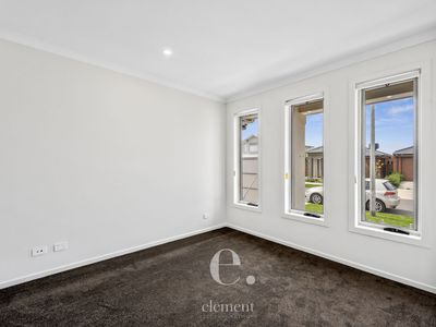 27 Tranquility Crescent, Armstrong Creek