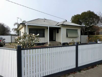 22 Oak Street, Seymour