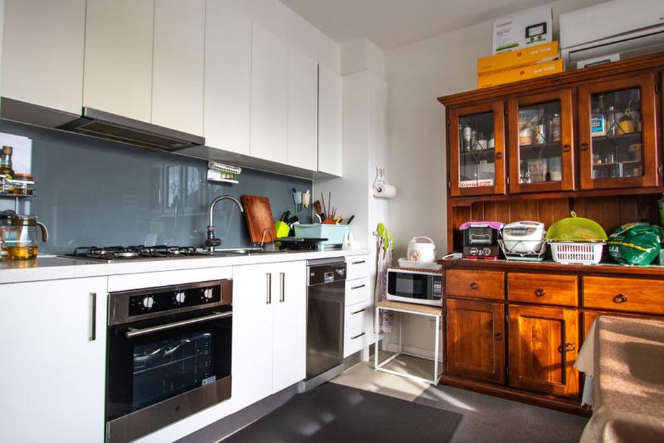 9 / 2 Middleborough Road, Burwood East