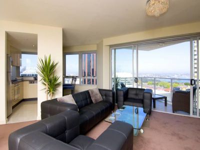 2002 / 77-81 Berry Street, North Sydney