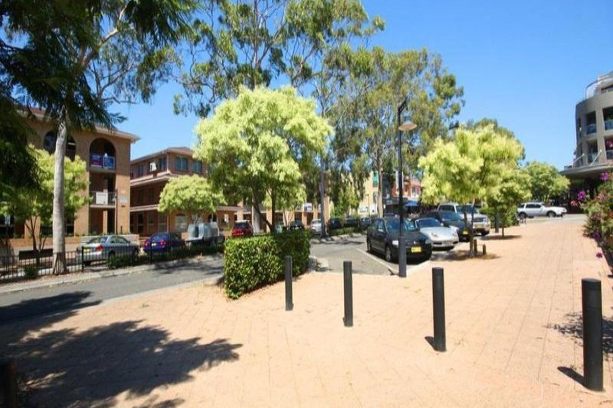 4 / 128 Majors Bay Road, Concord