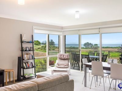 2 / 4 Warbler Crescent, North Narooma