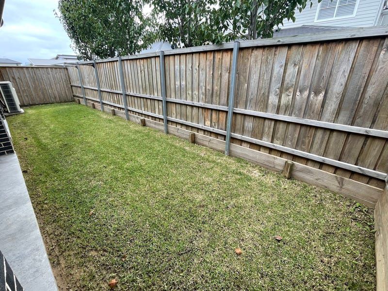 12 Meale Avenue, Gledswood Hills