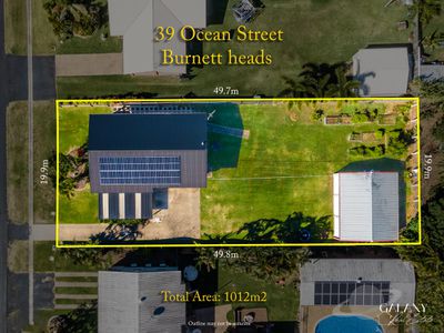 39 Ocean St, Burnett Heads