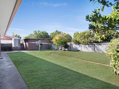 29 Lake View Crescent, Highbury