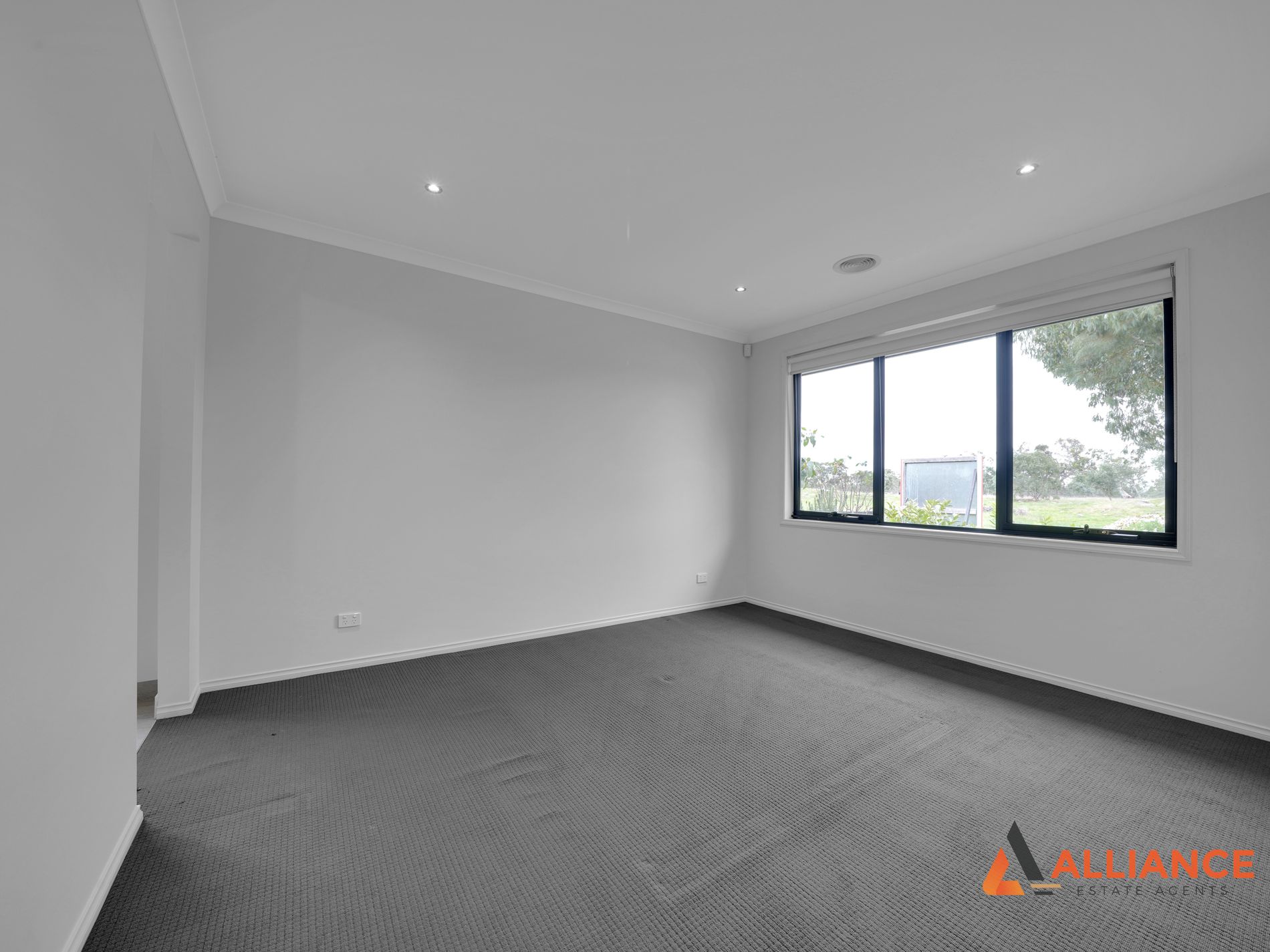 90 Bullion Avenue, Wollert