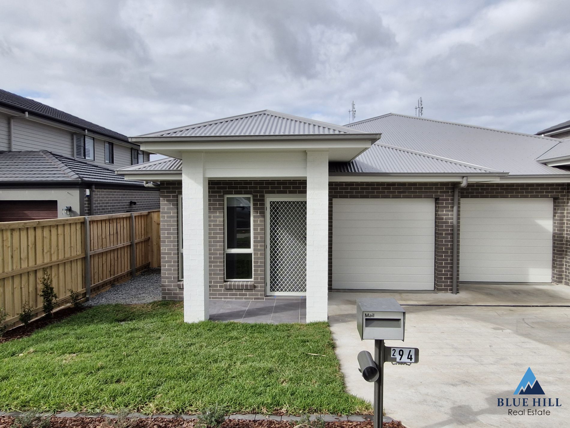 2 / 94 Settlers Boulevard, Chisholm
