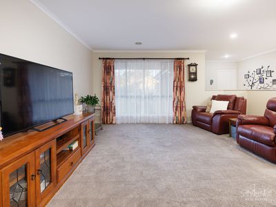 4 FIRESTONE WAY, Wodonga