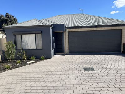 8B Lancing Way, Balga