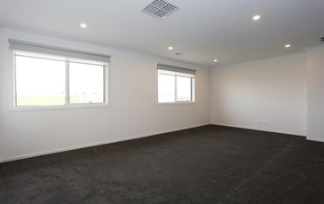 4 Dusty Close, Clyde North