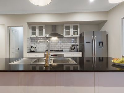 102 Seaside Avenue, Yanchep