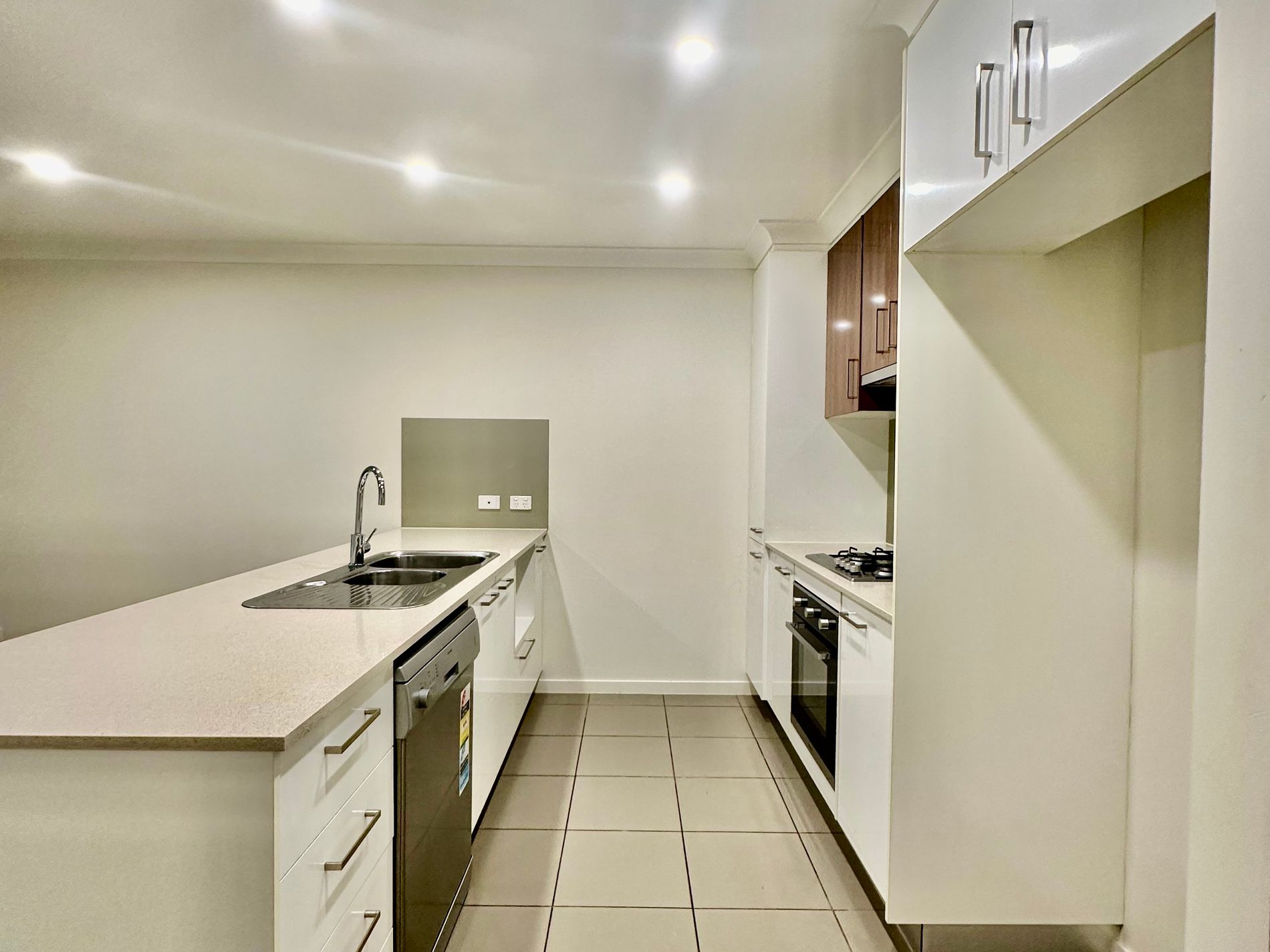 1 / 22 Berry Street, Caboolture South