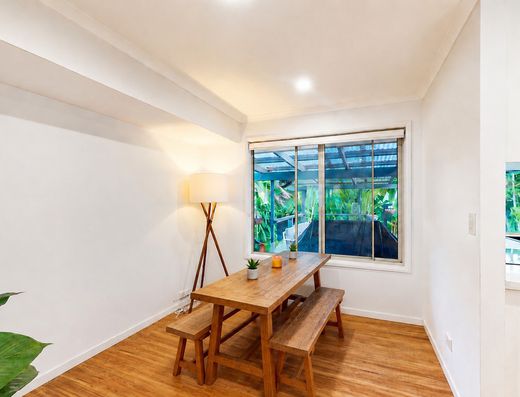 Tropical Family Retreat with Renovated Kitchen & Sparkling Pool image 5