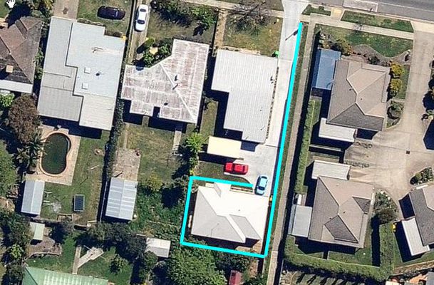 2 / 143 Benyon Street, East Albury