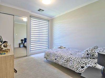 5 Linaker Street , Baldivis